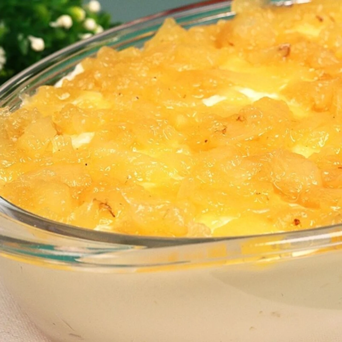 Geladão de abacaxi cremoso feito sem gelatina