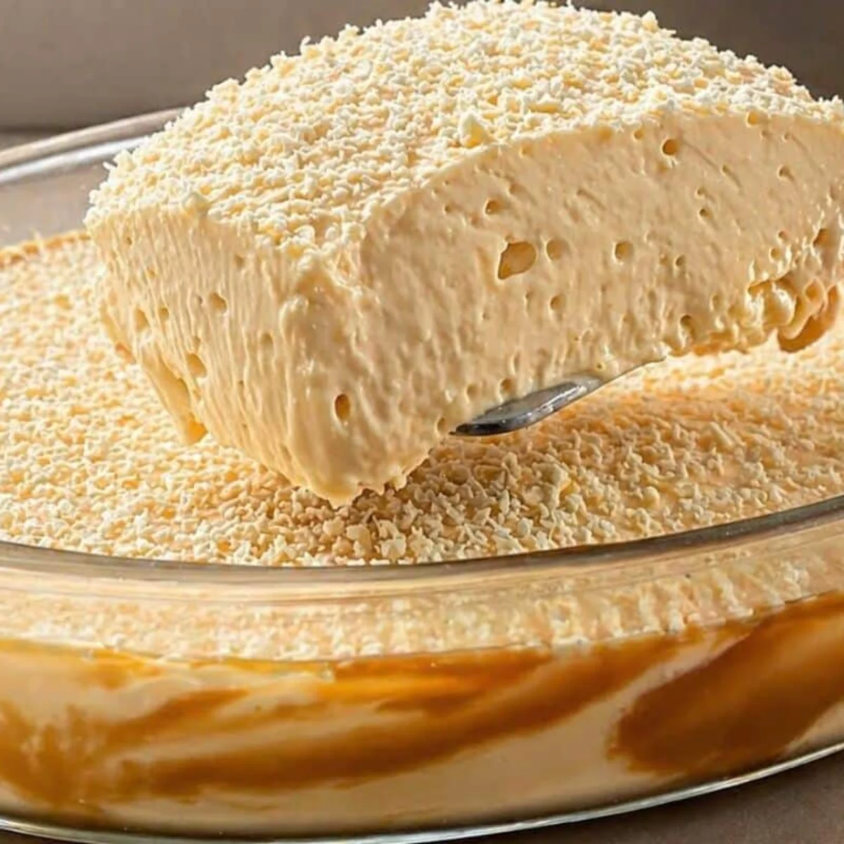 Sobremesa de maracujá com doce de leite super cremos