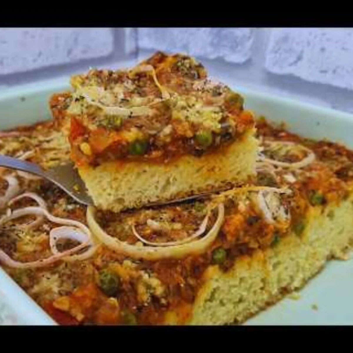 Torta de sardinha de liquidificador com massa fofinh