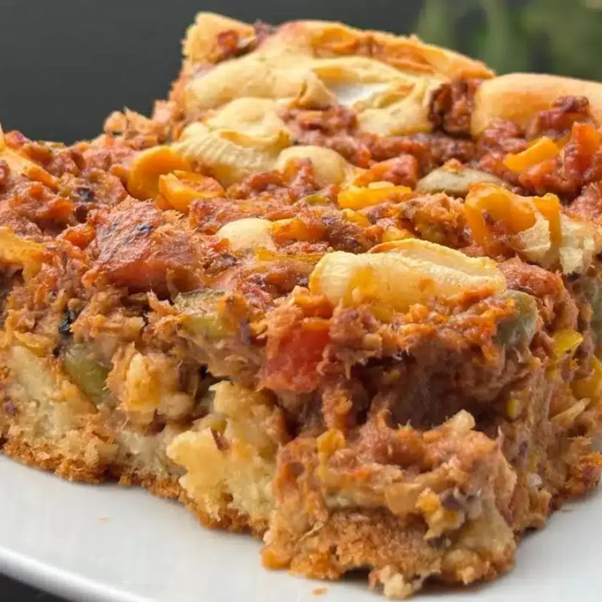 Torta de sardinha tradicional com massa fofinha e recheio úmido
