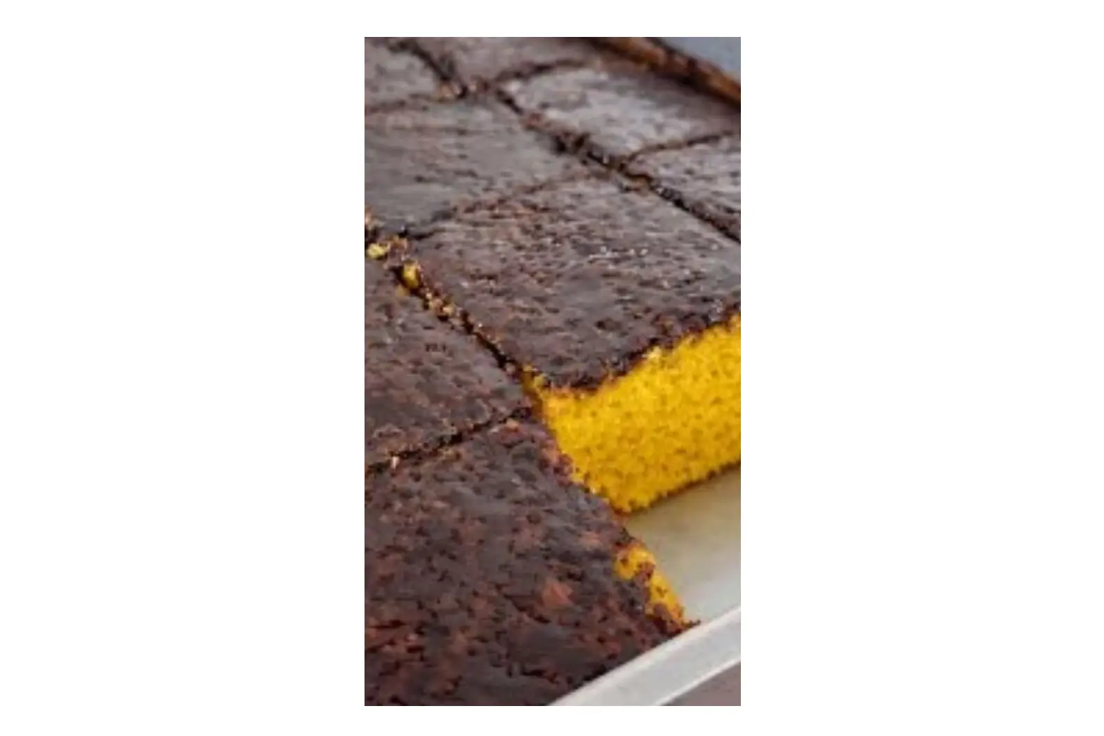 Bolo de Cenoura Super Fofinho com Calda de Chocolate