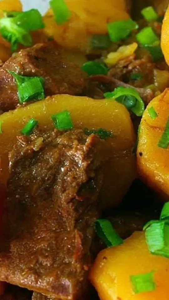 Carne de Panela com Batata Cozida