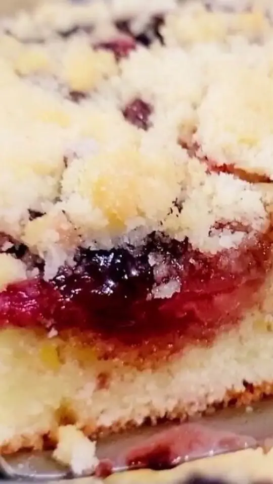 Cuca de Morango com Nutella