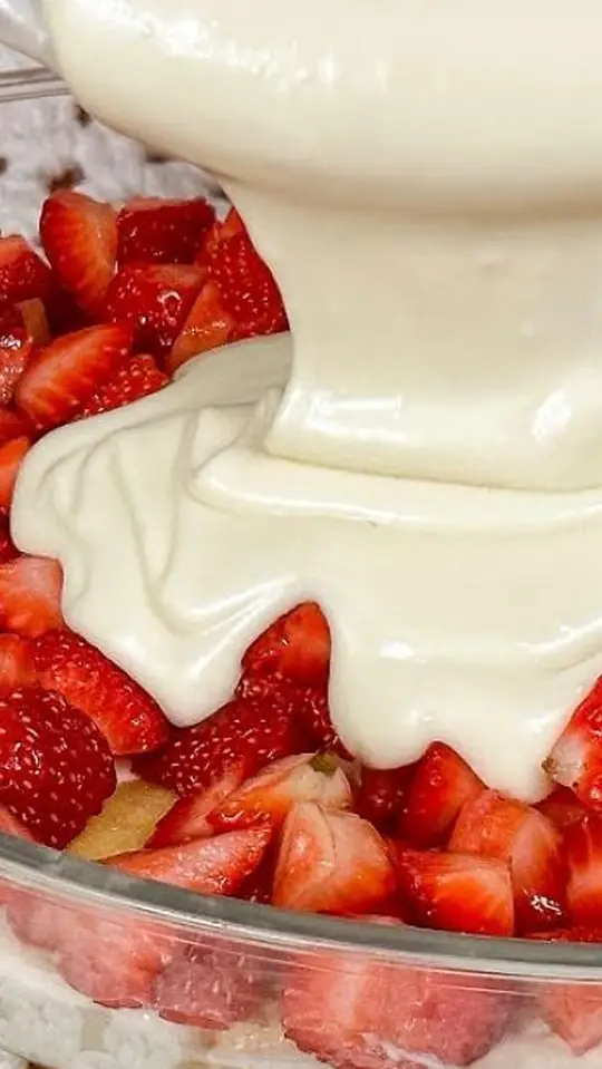 Sobremesa de Morango Irresistível